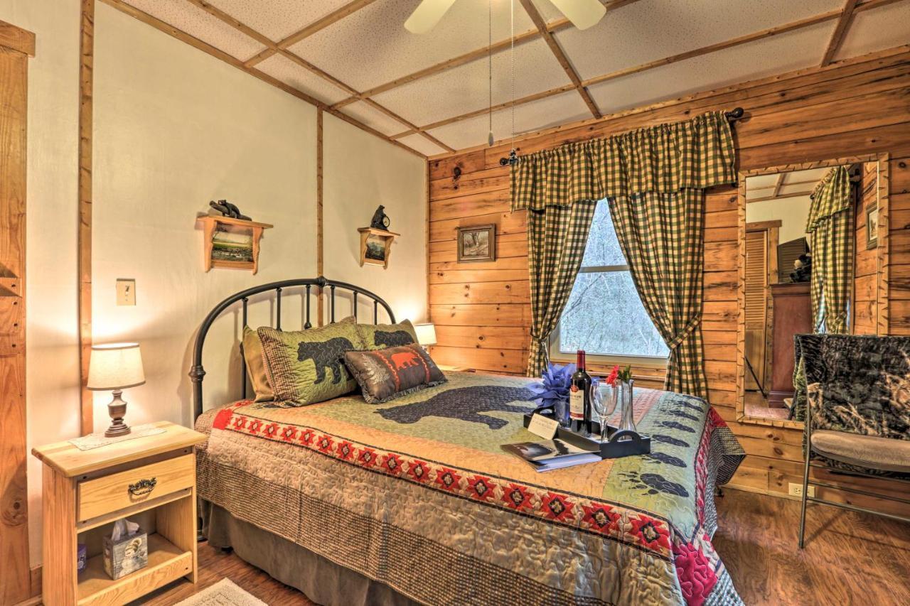 Smoky Mountain Cozy Cove Cabin Deck And Fire Pit! Cosby Экстерьер фото
