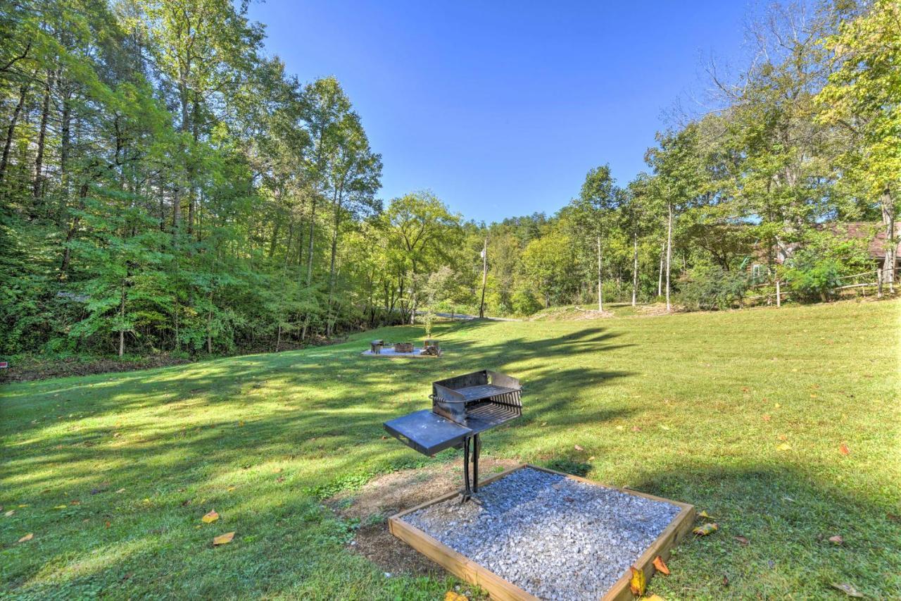 Smoky Mountain Cozy Cove Cabin Deck And Fire Pit! Cosby Экстерьер фото
